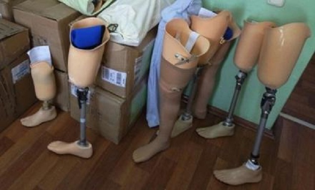 Циничные бизнесмены завозили из логова оккупантов хлам для протезирования участников АТО