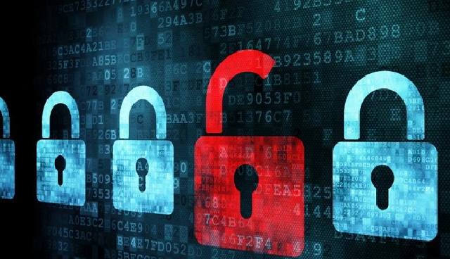 Накануне Дня Незвисимости украинцам массово рассылают вирус. Как уберечься?