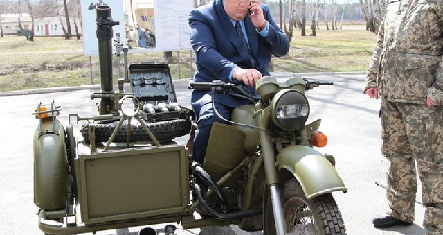 Геращенко отметил День Независимости в частном замке. Появилось фото «народного отдыха»