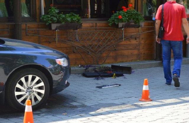 В центре Ивано-Франковска неизвестные устроили разборки со стрельбой