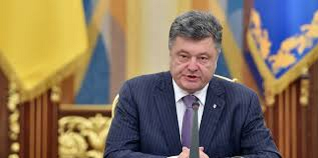 Украина избавилась от старого проклятия - Порошенко