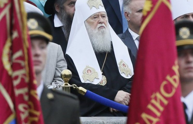 Як через Філарета московські попи не посміли "відсиджуватись" під час параду