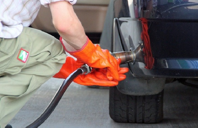 Украинцы соскочили с «иглы» природного газа РФ, но подсели на сжиженный – Лещенко