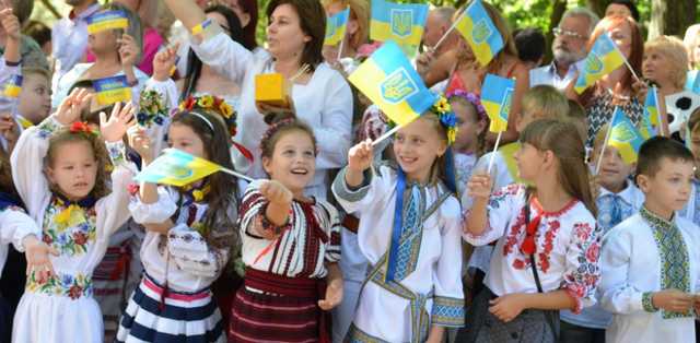 "Работать идите": в Днепре запретили старую "традицию" на 1 сентября