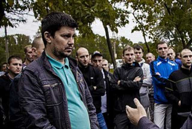 Массовая потасовка в Кривом Роге. В центре внимания возмущенные водители такси