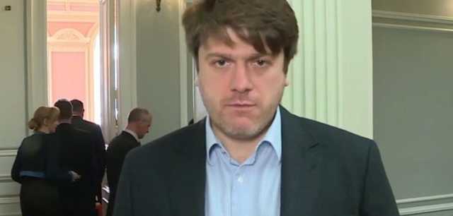 Андрей Капустин: Нардепу Виннику откроют границу через 8333 года