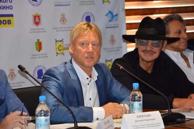 Тысяча чертей: в Крым наведались известные российские артисты