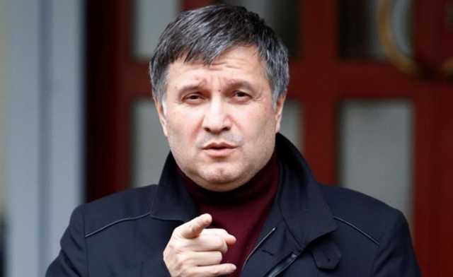 Стало известно, сколько Аваков заработал за август