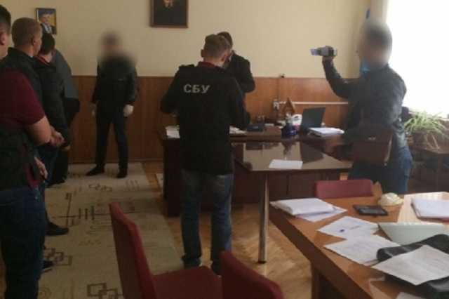 У Вінниці на хабарі схопили депутата