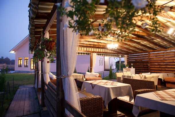 Анна Макаренко не хочет съезжать с «Дачи»