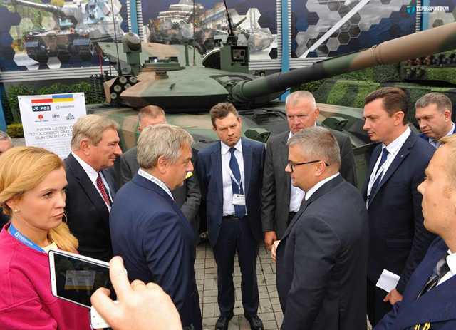 Украина и Польша представили «натовскую» модернизацию танка Т-72