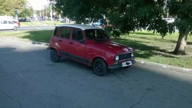 На дорогах Києва “засікли” рідкісний автомобіль