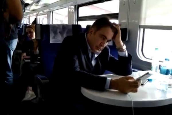 Пассажиры Интерсити поссорились с нардепами из-за Саакашвили