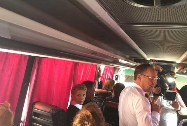 Тимошенко: вся страна объединилась против обезумевшего олигарха