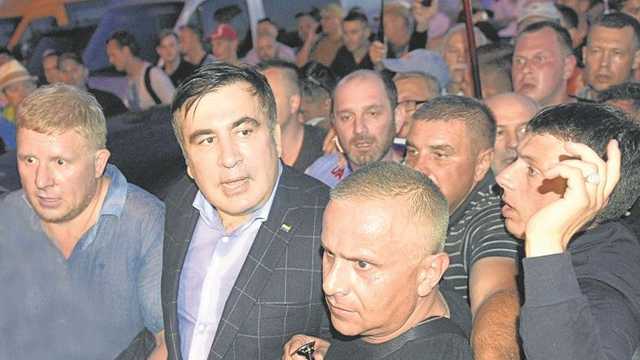 "Порошенко позавидует Януковичу": раздавит ли Банковая Саакашвили