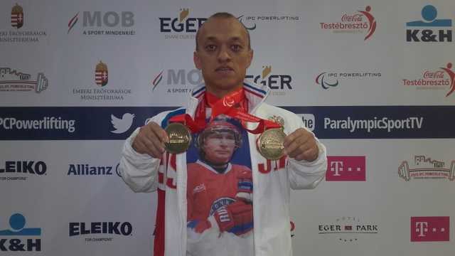 Российского бодибилдера-паралимпийца отстранили от международных соревнований за футболку с Путиным