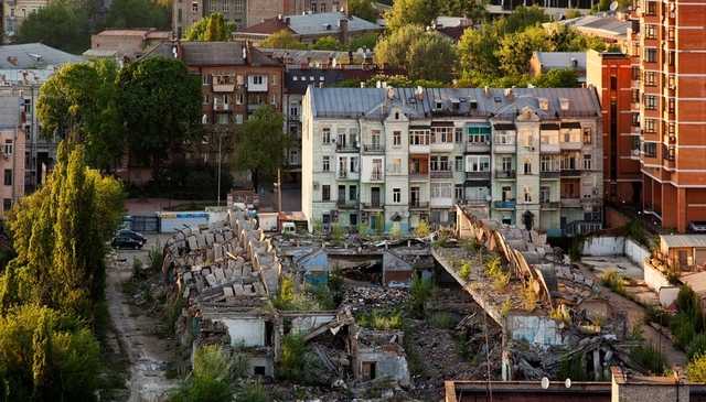 Почему Минрегион не решит проблему скандальных строек Киева