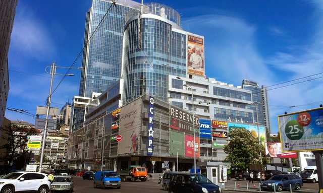 Прокуратура розслідує, чи з банку Жеваго виводили кошти в інтересах власника "Гуллівера"