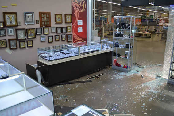 В Николаеве охранники проспали кражу 5 кг золотых изделий