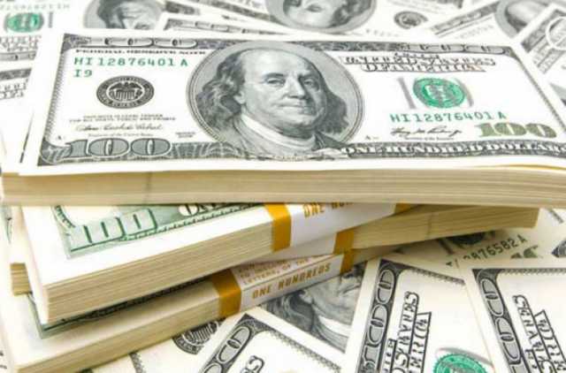 Украинцам озвучили неожиданный курс доллара и евро