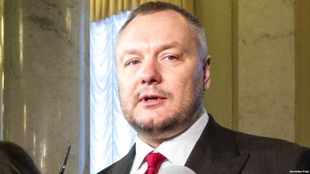 У лишенного гражданства Артеменко срок действия канадского паспорта истек 18 июня