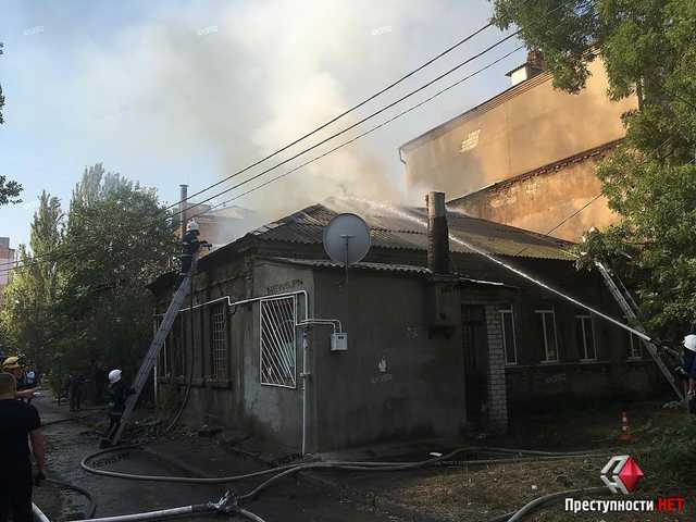 В центре Николаева взорвался жилой дом: появились фото и видео