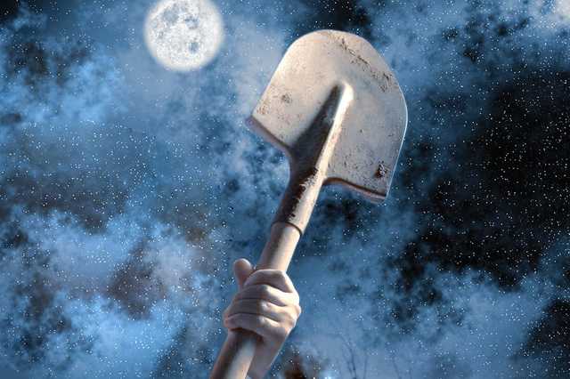 У Кривому Розі тендітна дівчина вбила сусіда через електроенергію