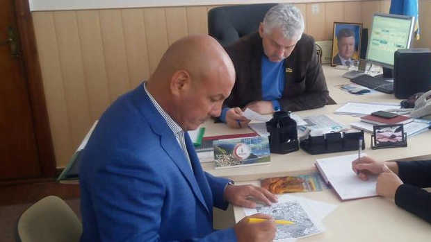 Депутат Київської облради Карлюк "віджав" агрофірму в сім’ї загиблого воїна АТО