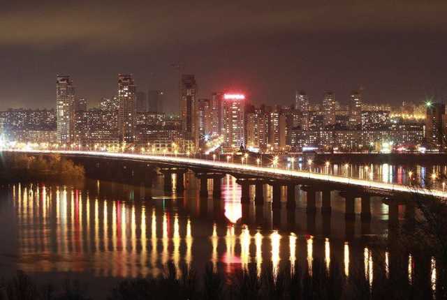 Киевляне в шоке от вечерних взрывов: канонада была слышна даже утром