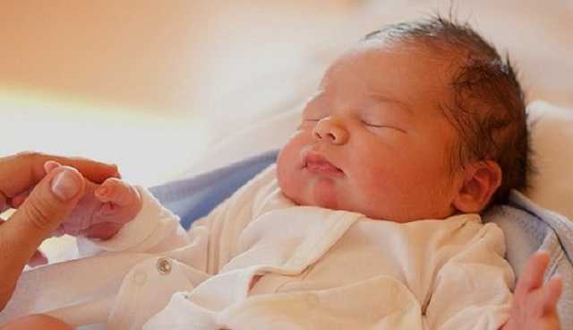 В Украине изменили правила выплаты денег при рождении ребенка