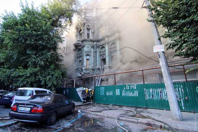 После митинга Саакашвили в Одессе вновь горит дом Руссова