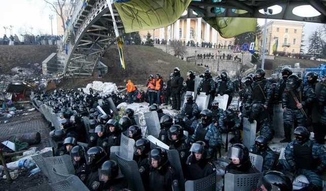 Координаторы "Беркута" со штурма Евромайдана работают сейчас в полиции