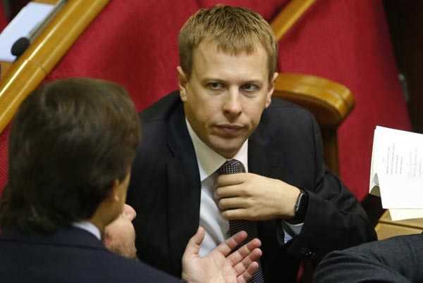 Хомутынник уверяет, что его люди голосуют как «Оппоблок», а «Воля народа» — как БПП