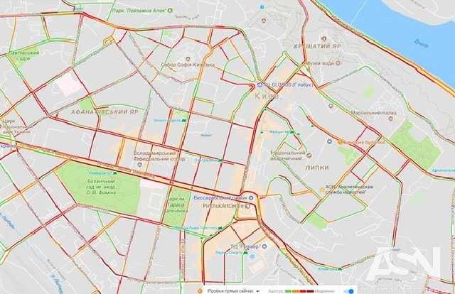 Киев парализовали 9-бальные пробки