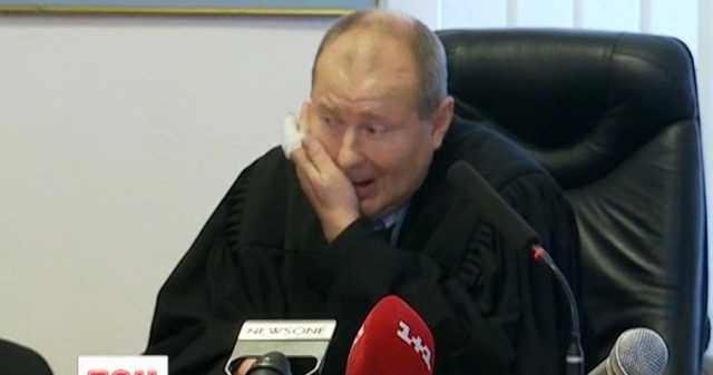 Юрий Бутусов: Родина ждет беглого преступника