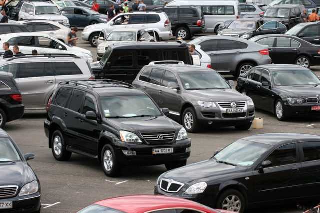 Украинцы удвоили спрос на подержанные иномарки