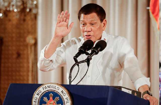 Дутерте заявил, что Россия тайно пожертвует Филиппинам автоматы Калашникова, грузовики и боеприпасы