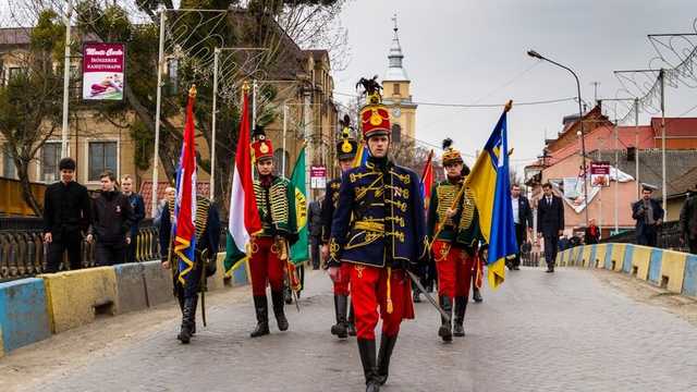 Зачем Закарпатье берет на испуг сепаратизмом