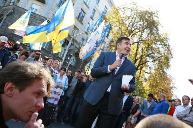 Саакашвили говорит, что ГМС отказывает ему в предоставлении политического убежища