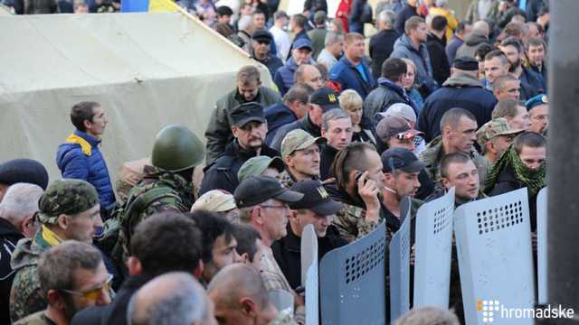 МВД выдвинуло жесткое требование протестующим под Радой