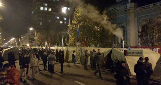 Протесты под Радой: как прошла ночь в палаточном городке