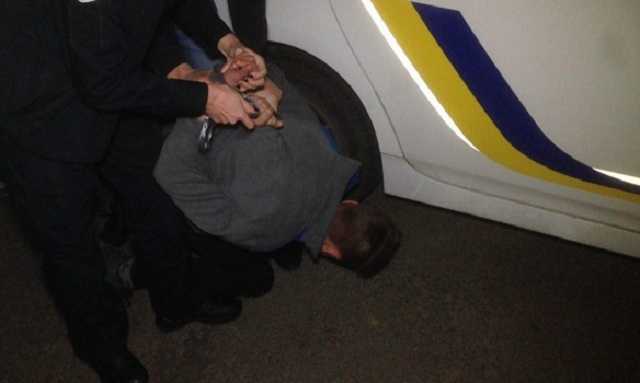 В центре Николаева около сотни человек устроили драку