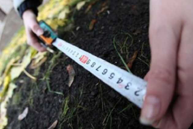 Экс-чиновник Госкомзема незаконно передал в частную собственность 10 га земли