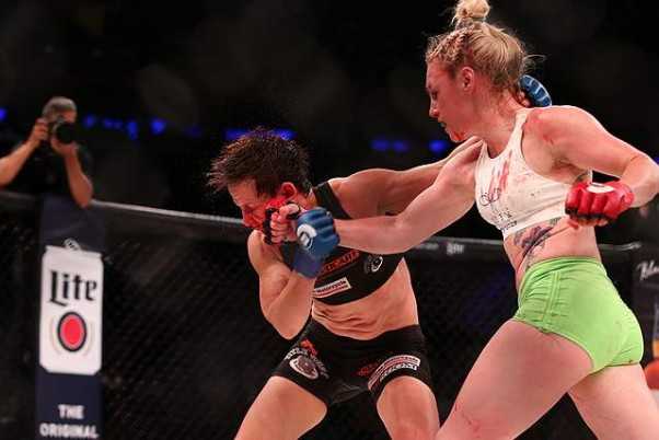 Кровавая ванна. Девушке-бойцу MMA разбили лицо, превратив его в месиво: фото 18+