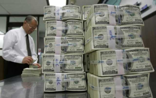 Финансовый шторм: кредиты МВФ оставят украинцев без штанов