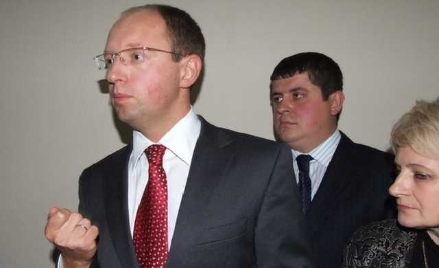 НАПК проверяет одного из лидеров "Народного фронта"