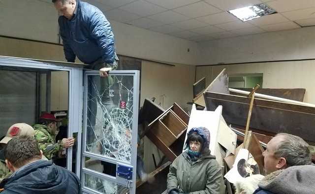 Суд над Коханивским – Беркут устроил разгон сторонников лидера ОУН