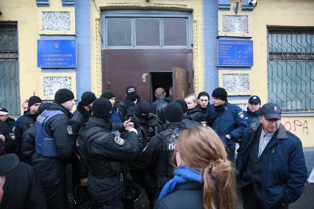 Появилось видео штурма спецназом зал суда с Коханивским