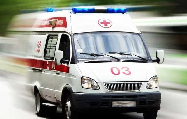 ЧП на Закарпатье: Школу заполнил странный дым, детей увезли «скорые»