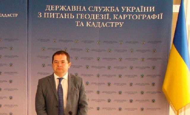 Кабмин уволил и. о. главы Госгеокадастра Цвяха